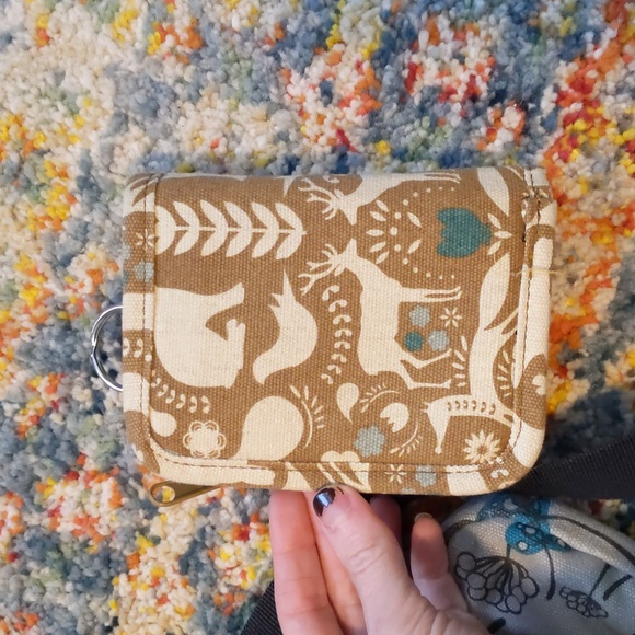 Kavu Crossbody and Wallet - Picture 10 of 13